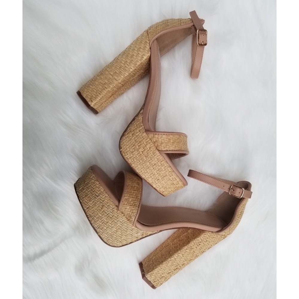 NWT Charlotte Russe Beach Sandal Heels